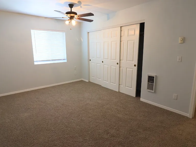 2010 NE Full Moon Dr — Photo 18