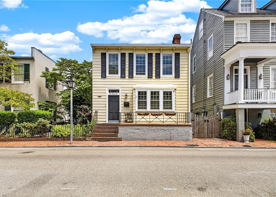 1st image of 222 Glasgow St