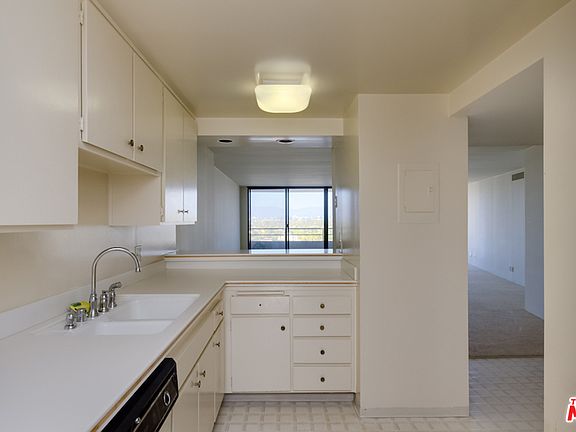 3rd image of 4337 Marina City Dr Unit 837