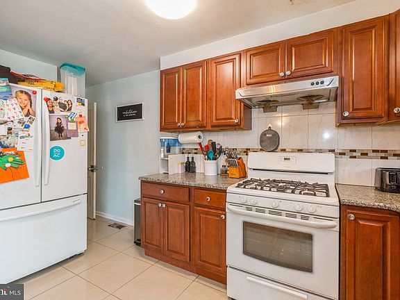 5th image of 1903 46th St