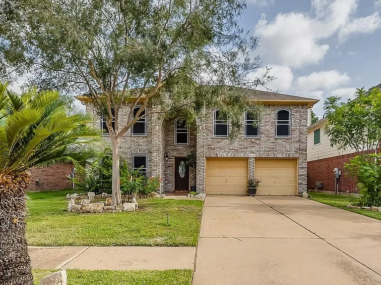 16130 Coleburn Dr — Photo 1