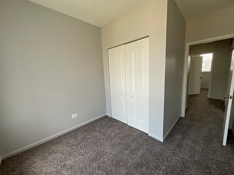 4631 S Lake Park — Photo 9