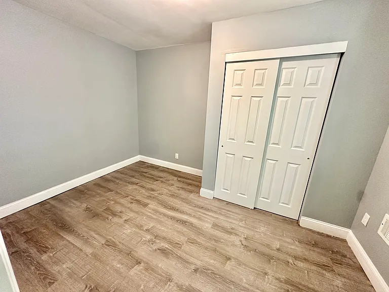 119 Evergreen Ave — Photo 11
