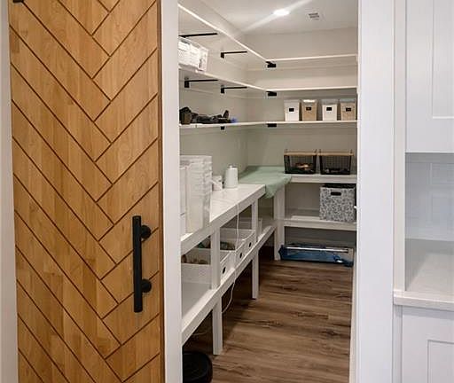 4th image of 17043 Morning Deer Rd