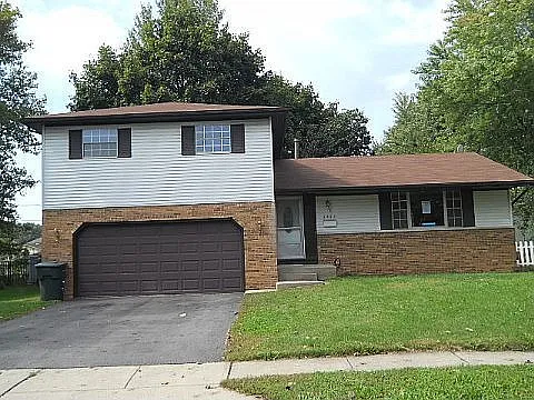 5443 Tamarack Blvd photo 1