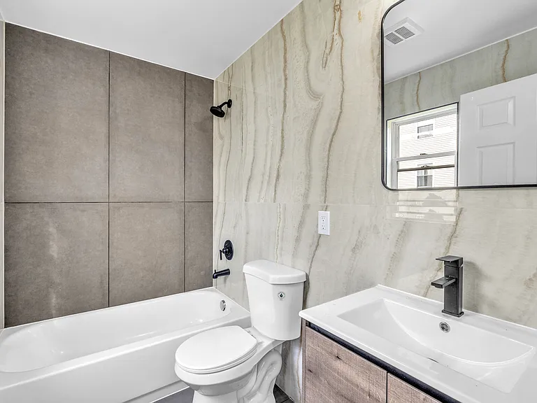 15-17 Wharton St #2 — Photo 15