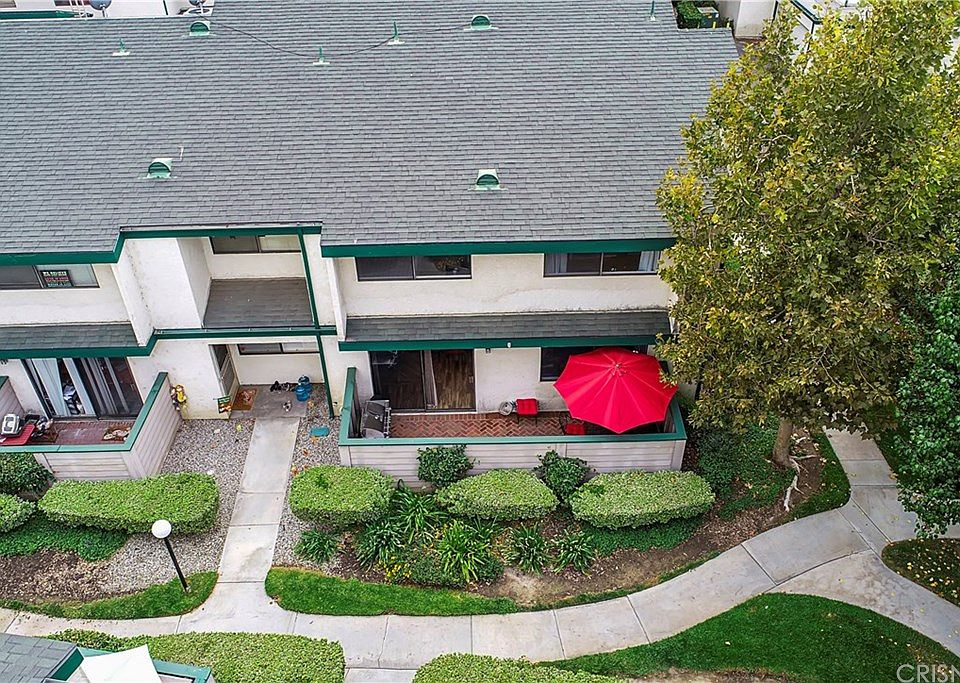1st image of 23526 Newhall Ave APT 5