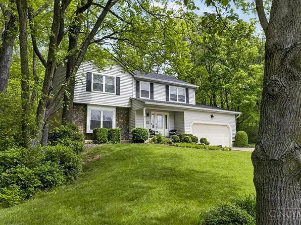 7562 Hidden Trace Dr, West Chester, OH 45069