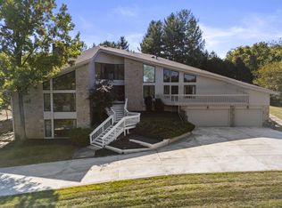 1380 Abbotsford Green Dr, Powell, OH