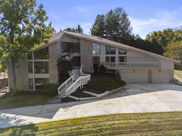 1380 Abbotsford Green Dr, Powell, OH 43065