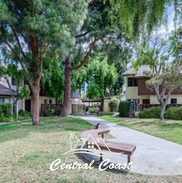 E Walnut Ave, Lompoc — Photo 2