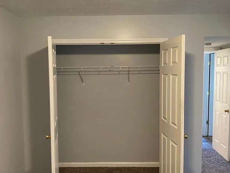 106 Kenilworth Ct — Photo 6