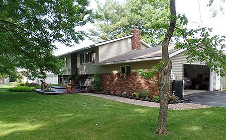 4th image of 8589 Countryside Dr