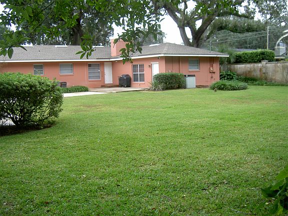 3rd image of 3614 Shamrock Ct