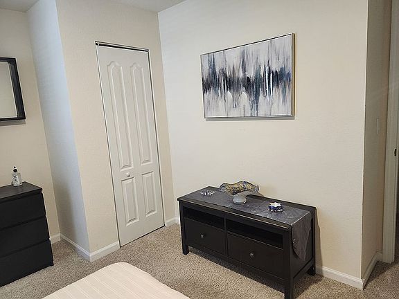 4th image of 136 Pomona Way