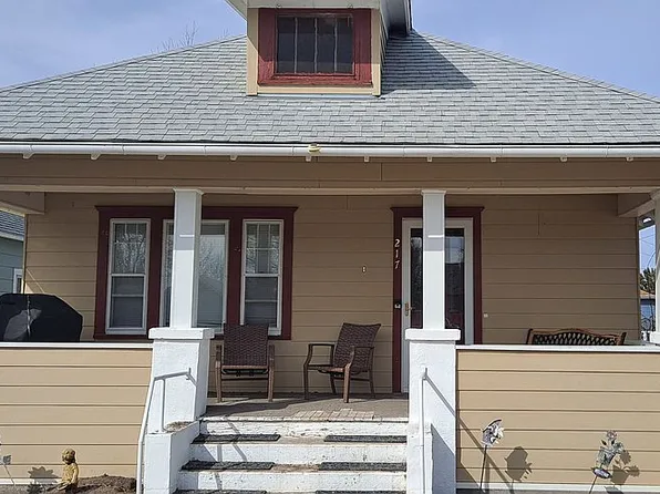 217 Ann St, Chadron, NE 69337