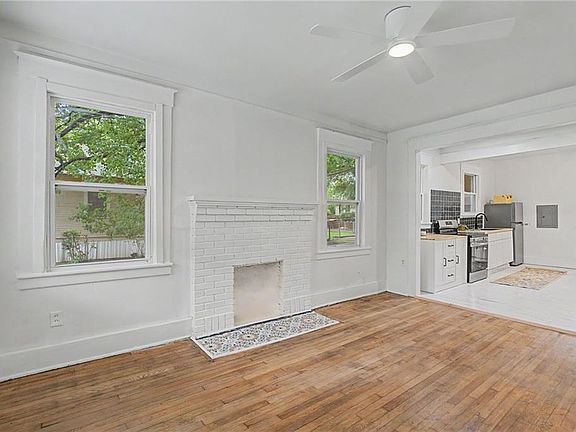 5th image of 812 E 33rd St