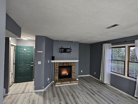 3rd image of 50 Vermont Ave