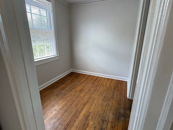 Small room off kitchen