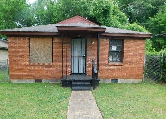 2nd image of 2282 Eldridge Ave