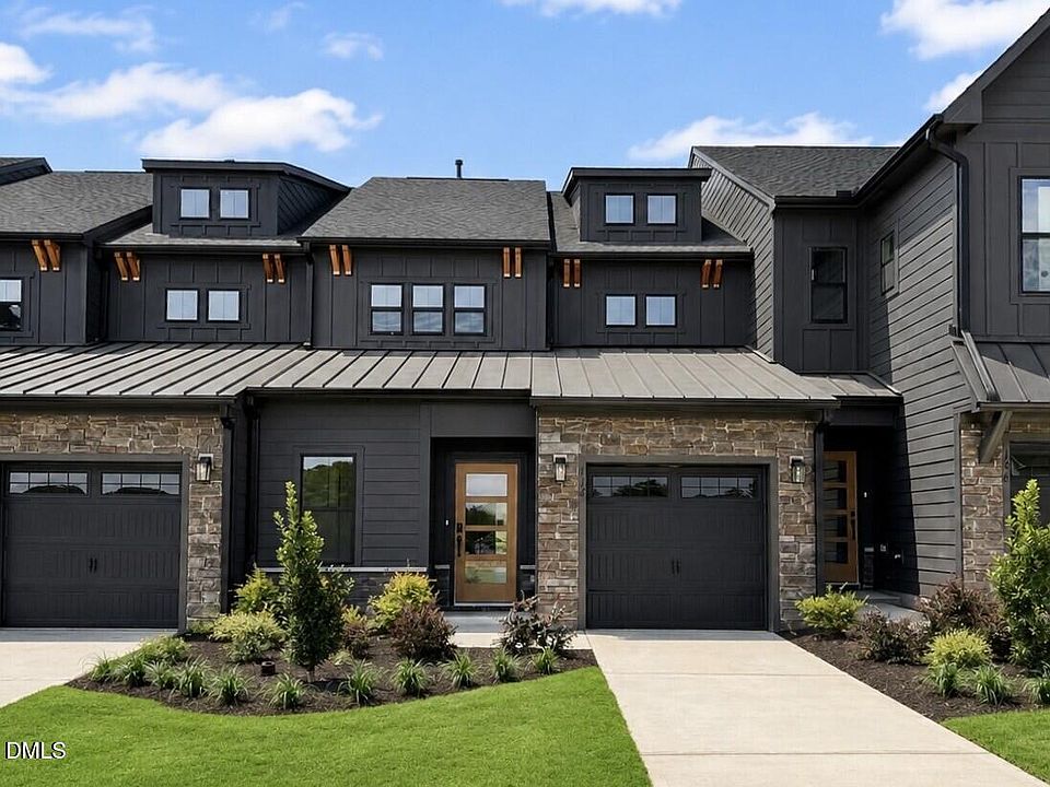 1st image of 112 Golden Leaf Dr #325