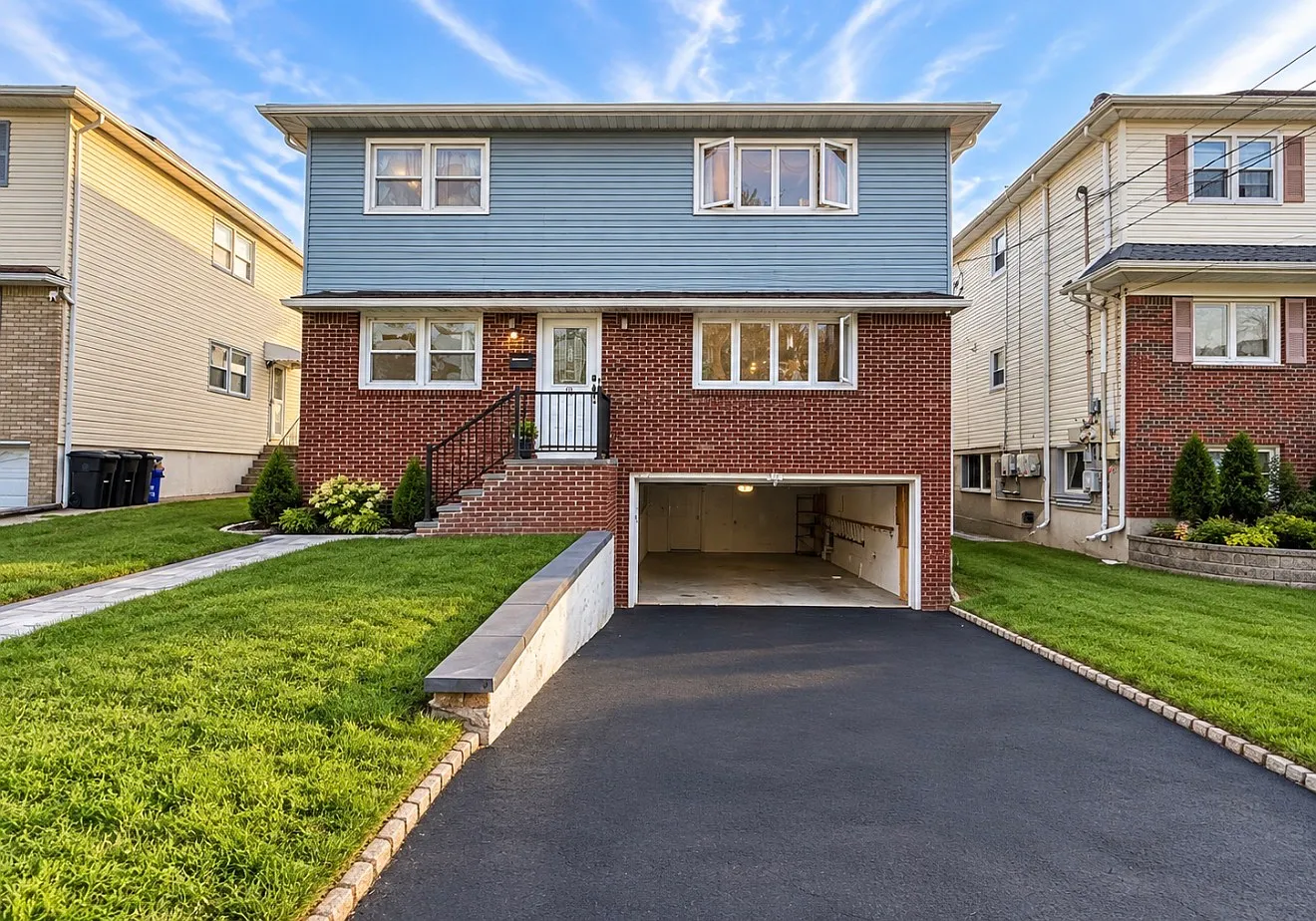 3 bed, $3,500 — Photo 1