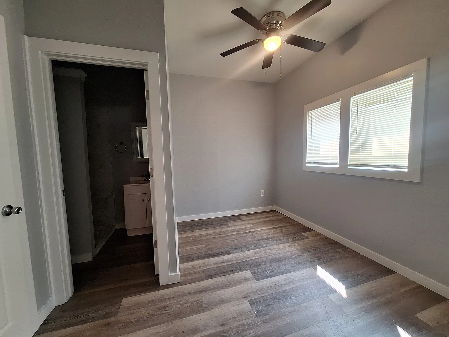 1 bed, $1,145 — Photo 4