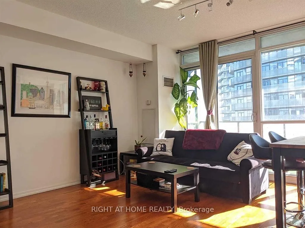 Building Photo - 55 Bremner Blvd #3411