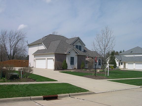 2nd image of 9542 Amberwood Ct