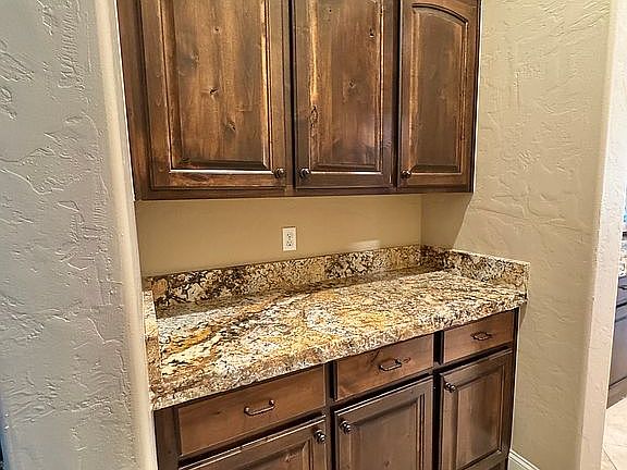 5th image of 7213 E 111th Pl S