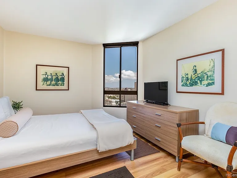 1910 Ala Moana Blvd #28C — Photo 18