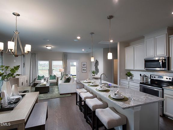 4th image of 802 Stream View Ct