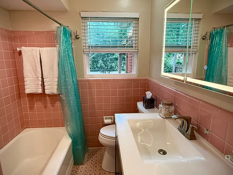 10325 Newcombe Dr — Photo 10