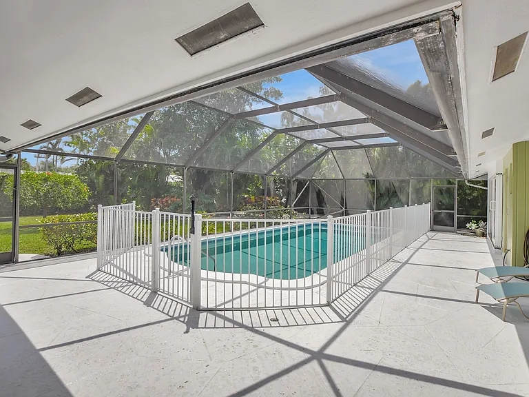 1350 Spanish River Rd — Photo 25