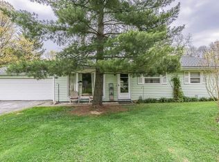 12971 Cherry Ln, Chesterland, OH 44026