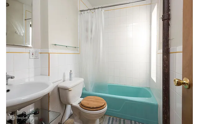 Rented by Douglas Elliman | media 4