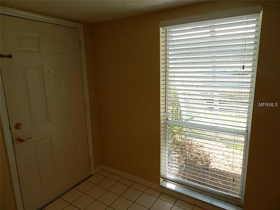 5th image of 413 Wexford Cir