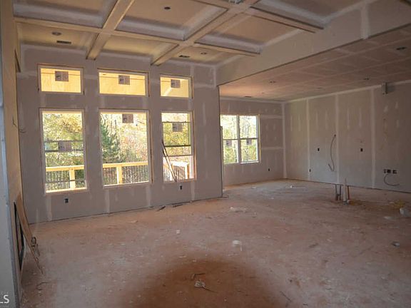3rd image of 2215 N Pear Grove Ct
