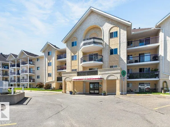 10520 120th St NW #267, Edmonton, AB T5H 4L9