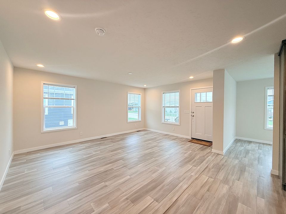 1st image of 22422 Cedar Dr #39A