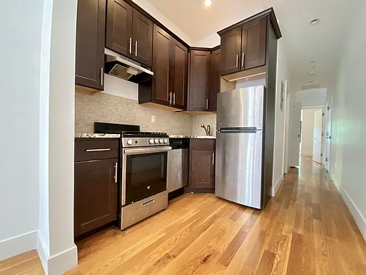 Rented by Bohemia Realty Group | media 30