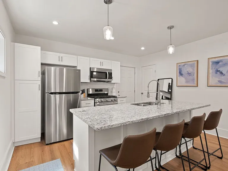 636 Francis Pl NW #B — Photo 16