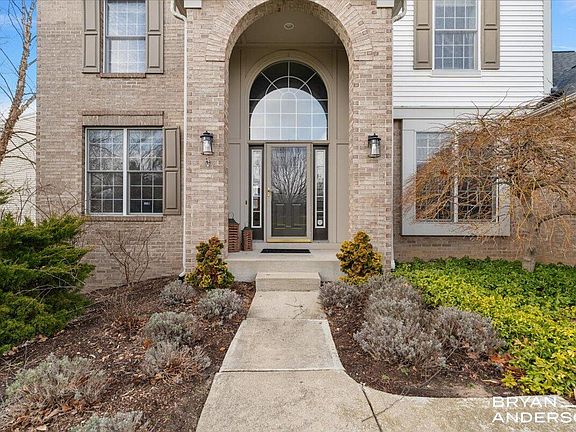 5th image of 4535 Canterwood Dr NE