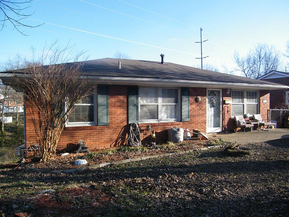 1st image of 135 Meredith Ave