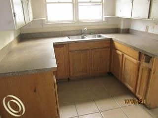 5th image of 2606 South Blvd