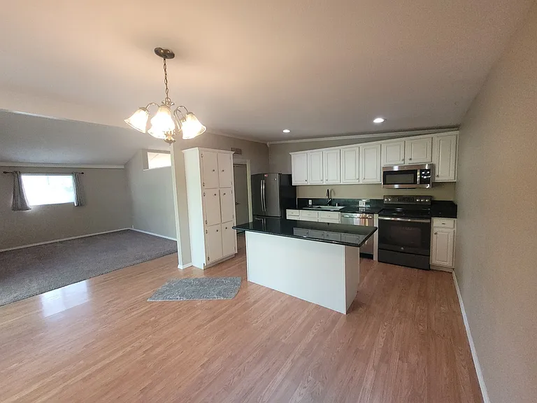 4937 Clear Cir — Photo 12