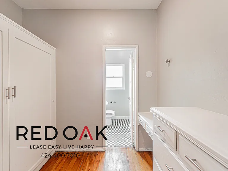 366 N Hayworth Ave #204 — Photo 9