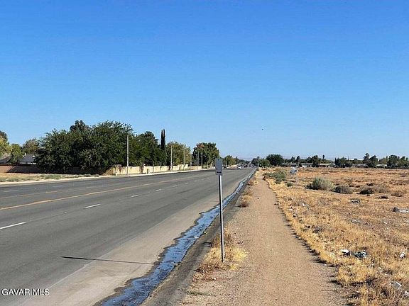 4th image of Corner 25th Ste Ave #R12