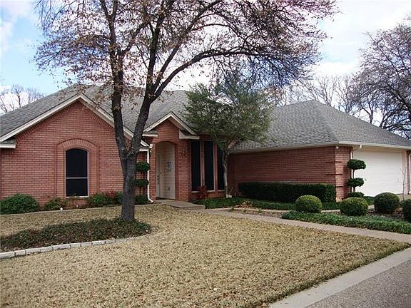 3rd image of 4102 Mojave Dr