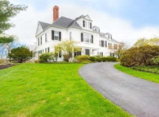 41 Hart St, Beverly, MA 01915